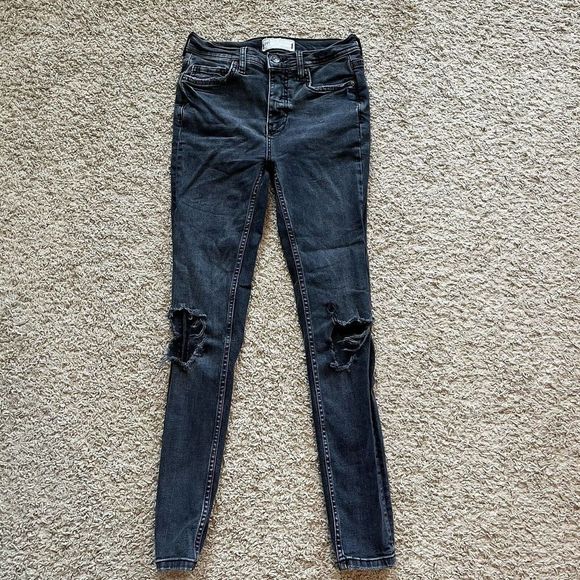 Free People Jeans Ripped Knee Dark Gray Denim Fade Distressed Ankle Skinny Sz 25 - Picture 1 of 11